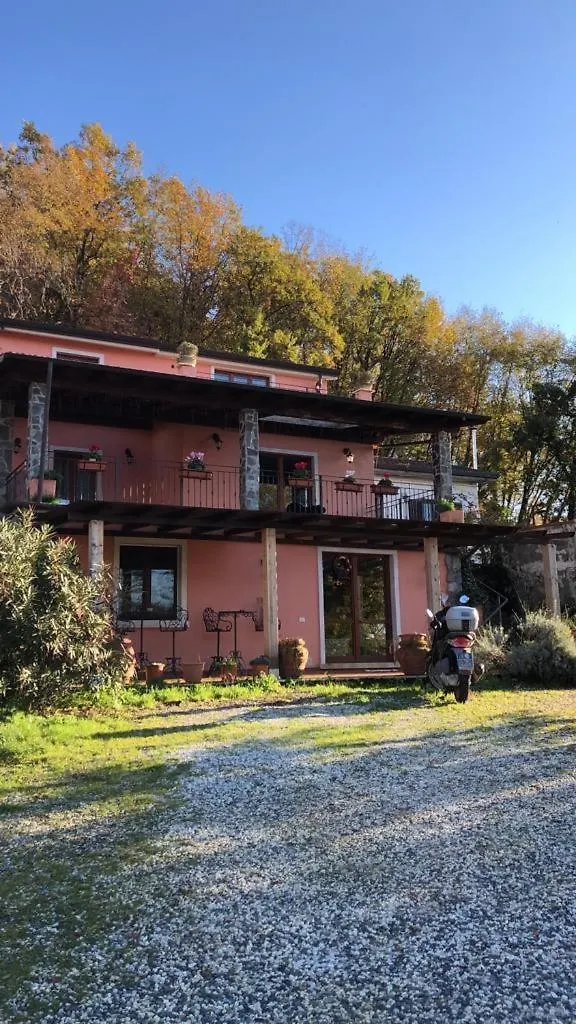 Bed and Breakfast Il Nido Del Cuculo Carrara Bed & Breakfast